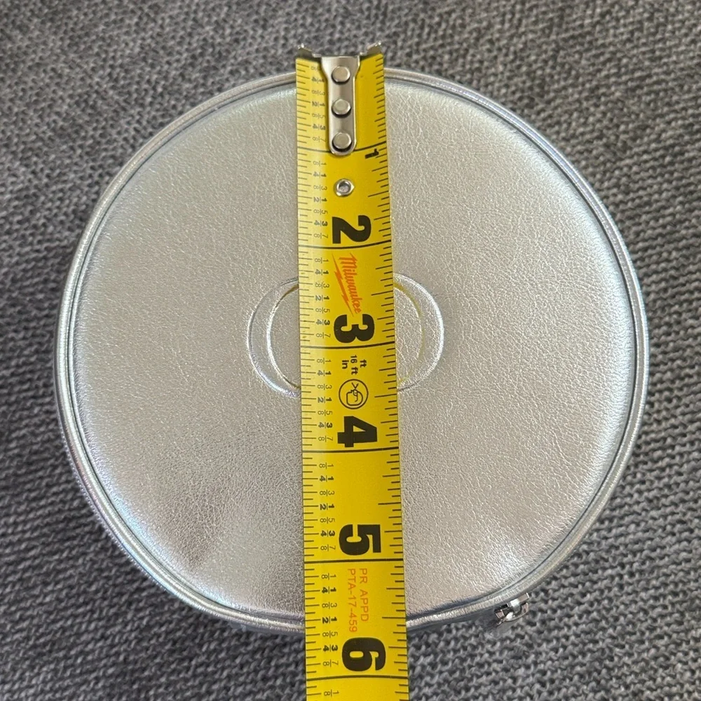 Dior Silver Round Pouch Vanity New Authentic - Picture 14 of 17